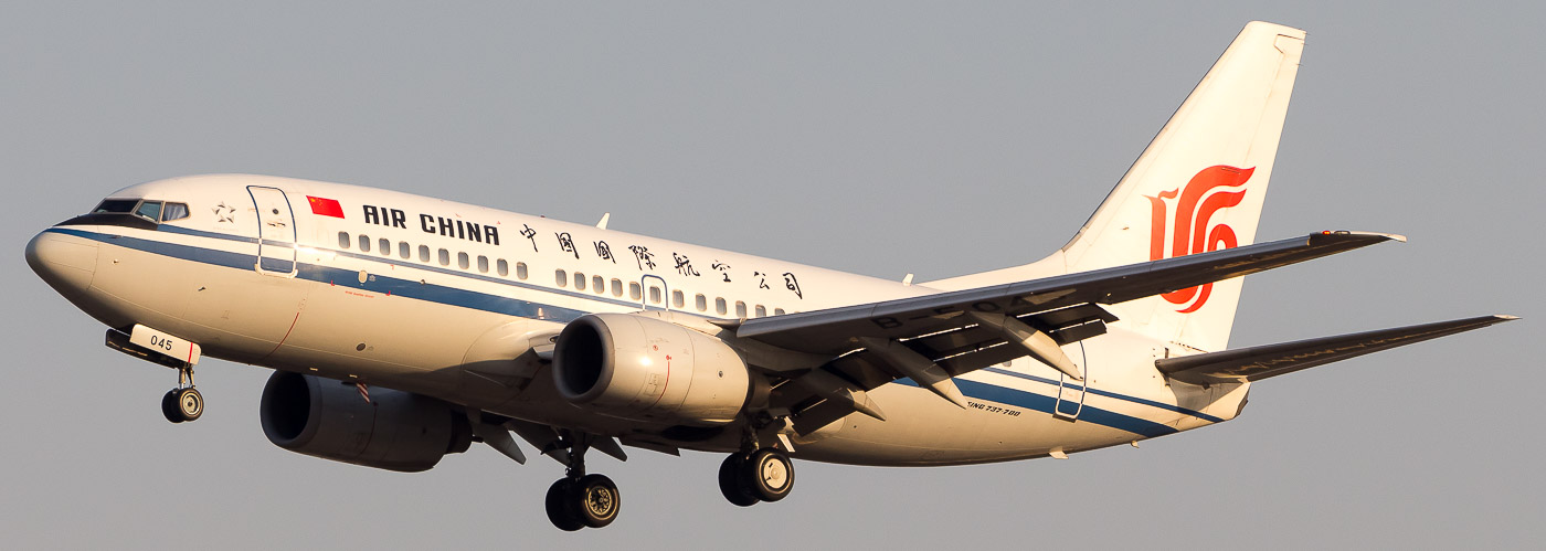 B-5045 - Air China Boeing 737-700