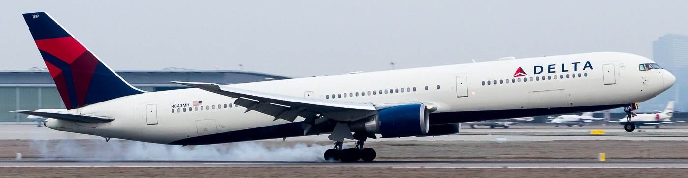 N843MH - Delta Boeing 767-400