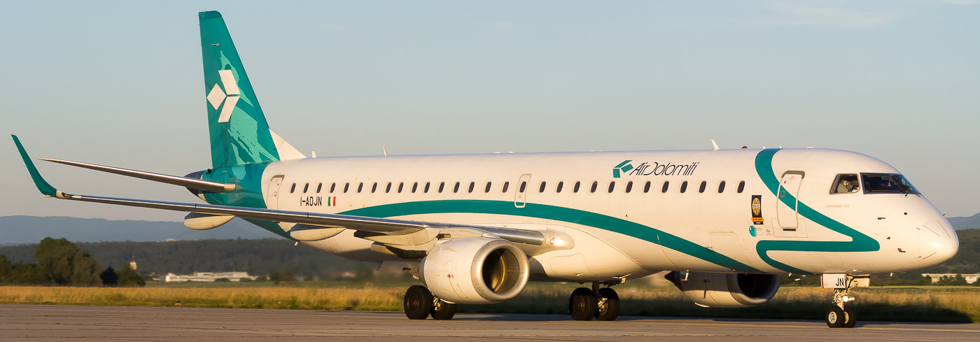 I-ADJN - Air Dolomiti Embraer 195