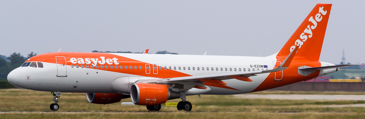 G-EZOM - easyJet Airbus A320