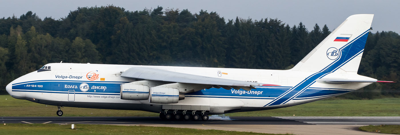 RA-82045 - Volga-Dnepr Airlines Antonow An-124 Ruslan