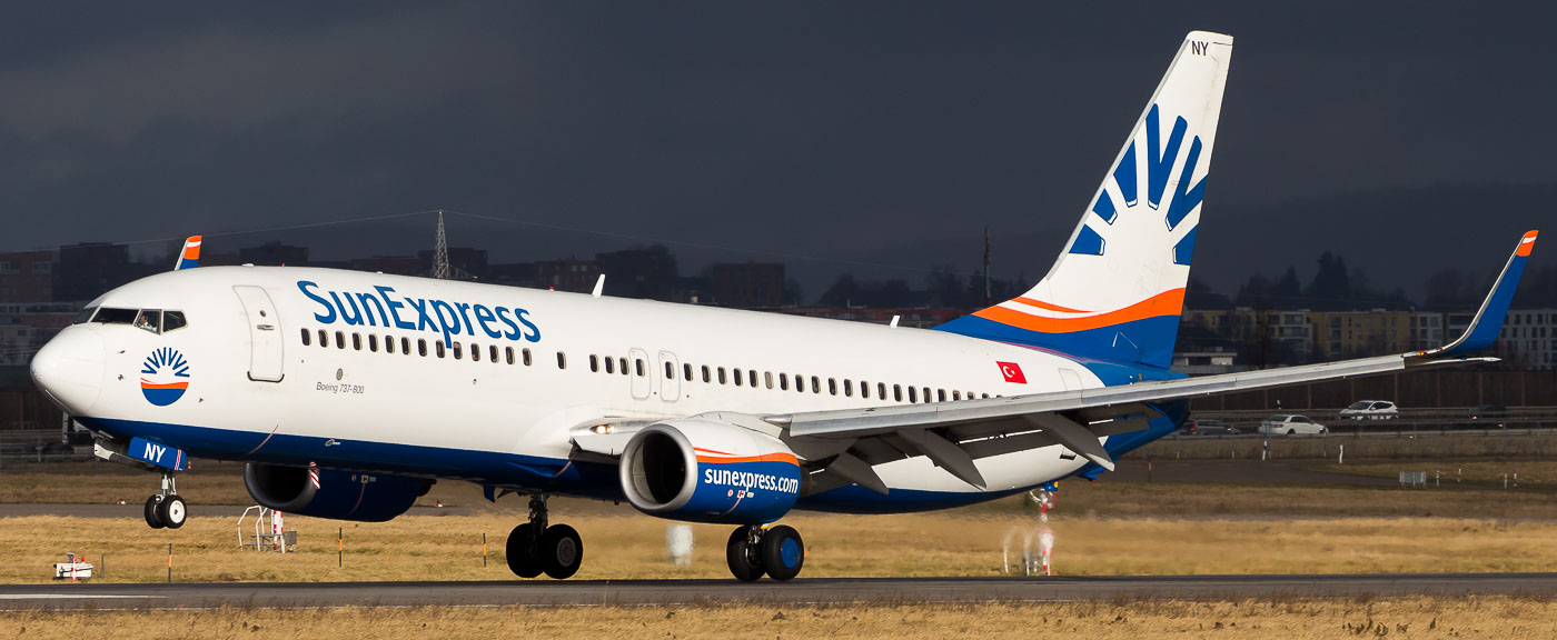 TC-SNY - SunExpress Boeing 737-800