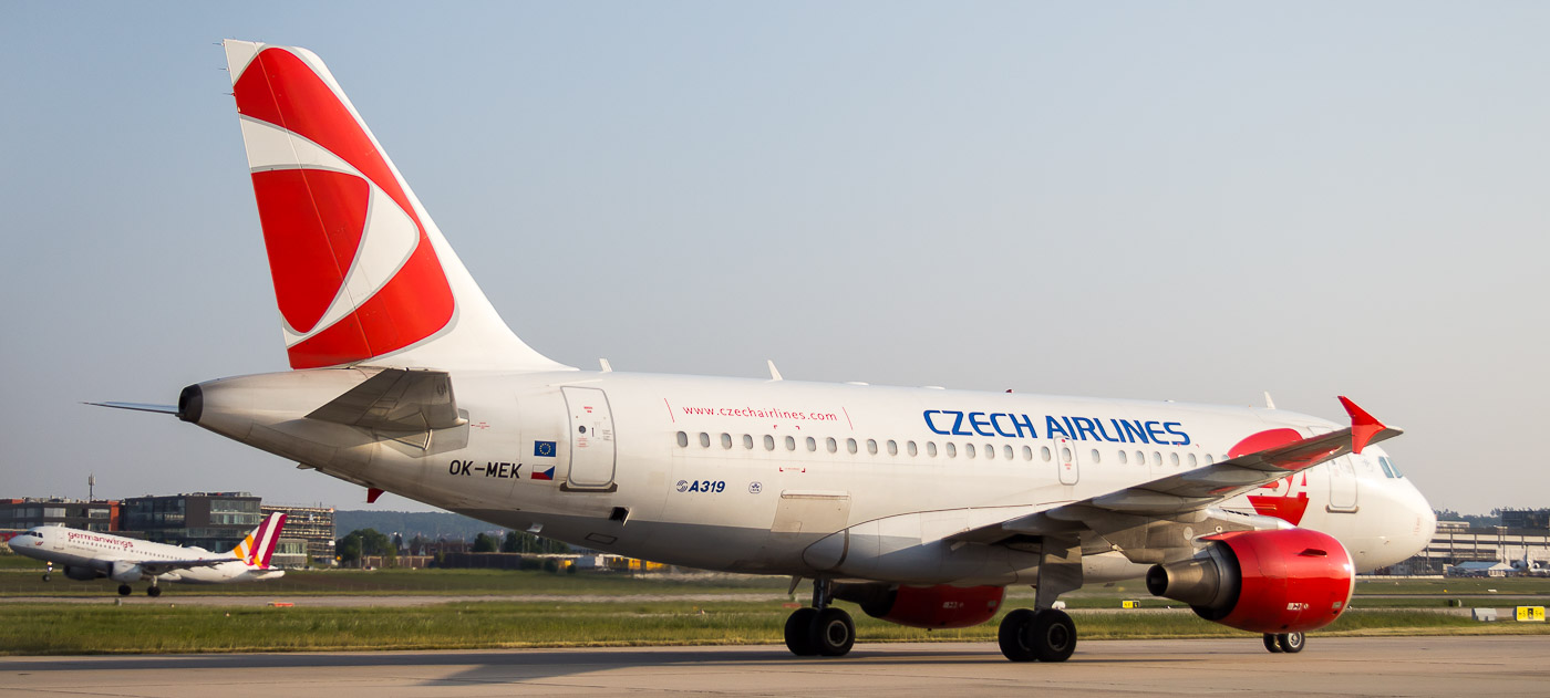 OK-MEK - Czech Airlines Airbus A319