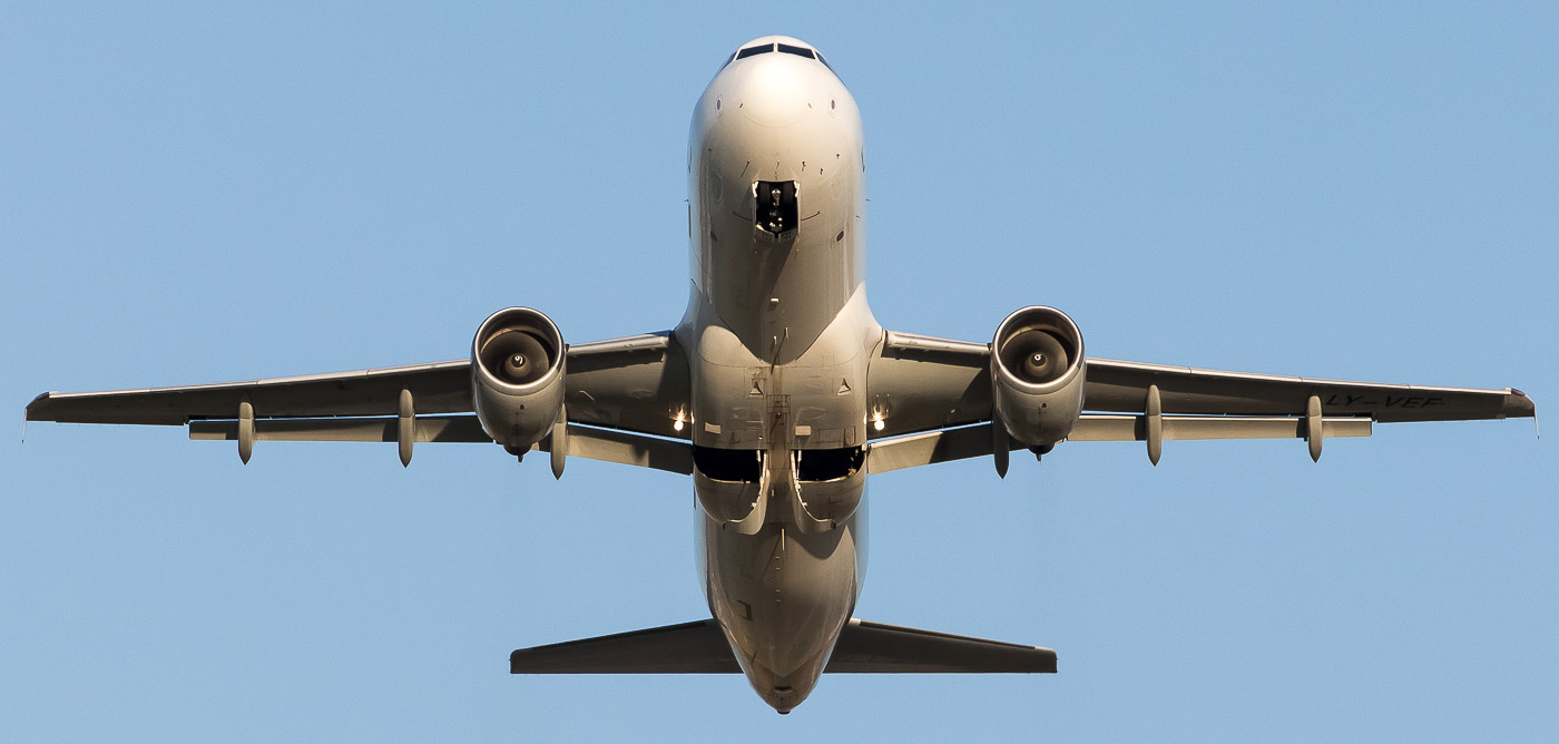 LY-VEF - Avion Express Airbus A320