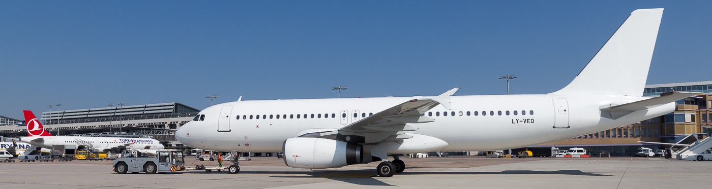 LY-VEQ - Avion Express Airbus A320