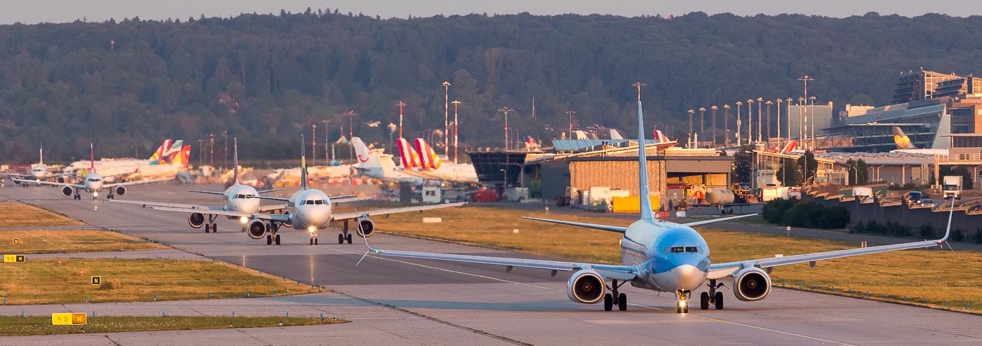 D-ATUN - TUIfly Boeing 737-800
