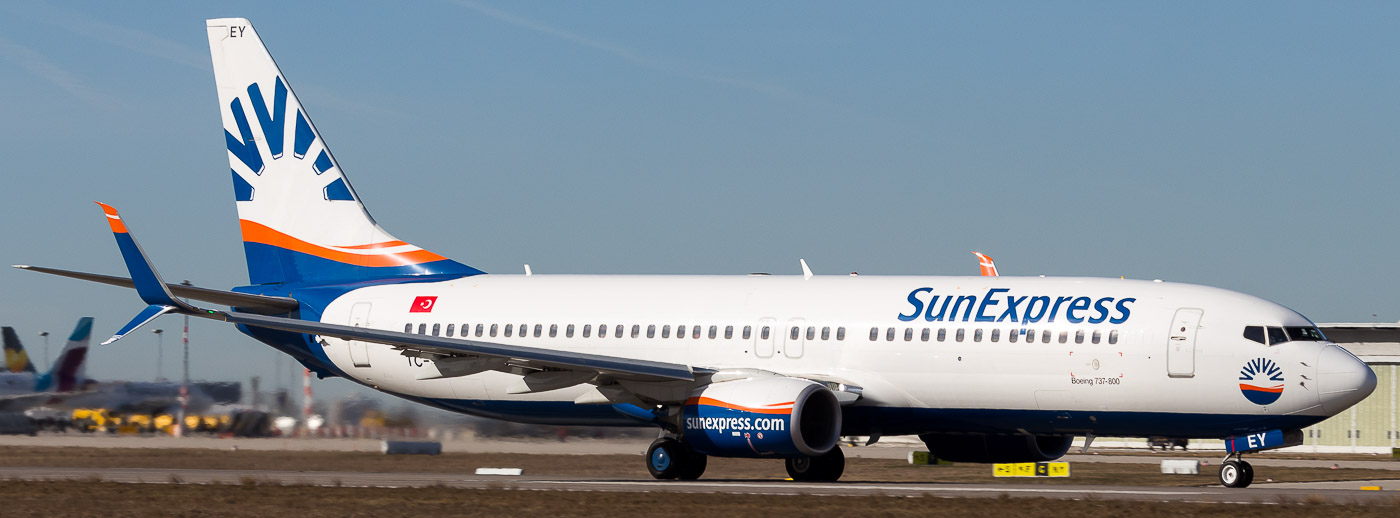 TC-SEY - SunExpress Boeing 737-800