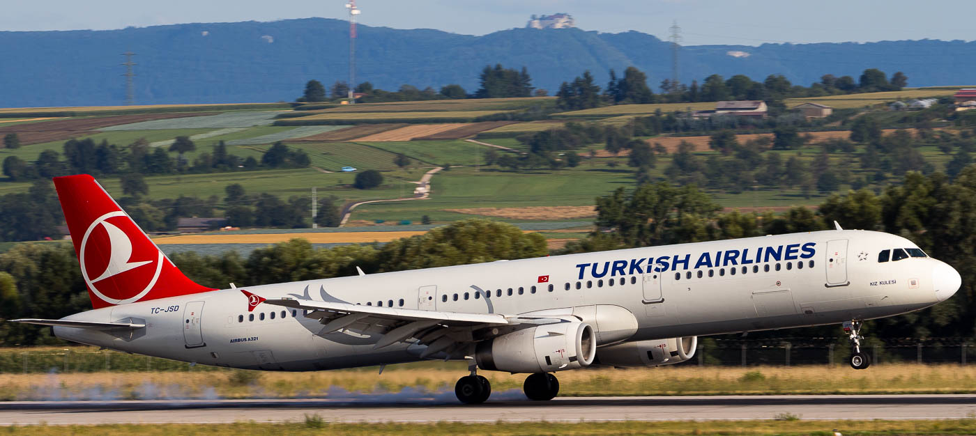 TC-JSD - Turkish Airlines Airbus A321