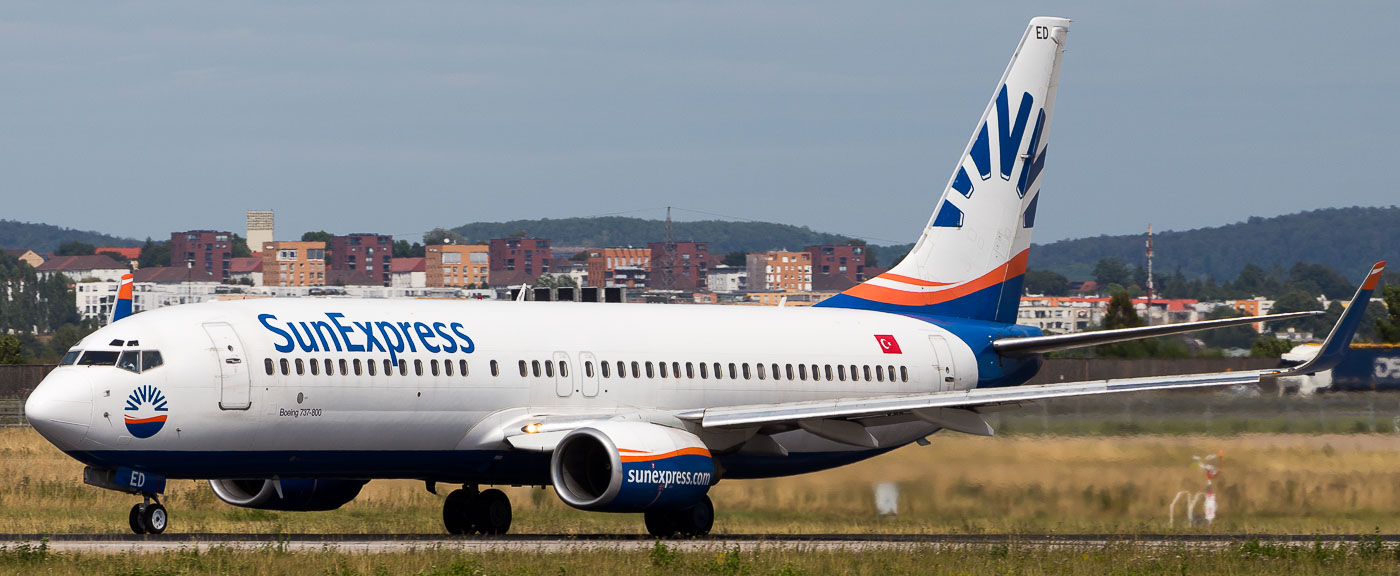 TC-SED - SunExpress Boeing 737-800