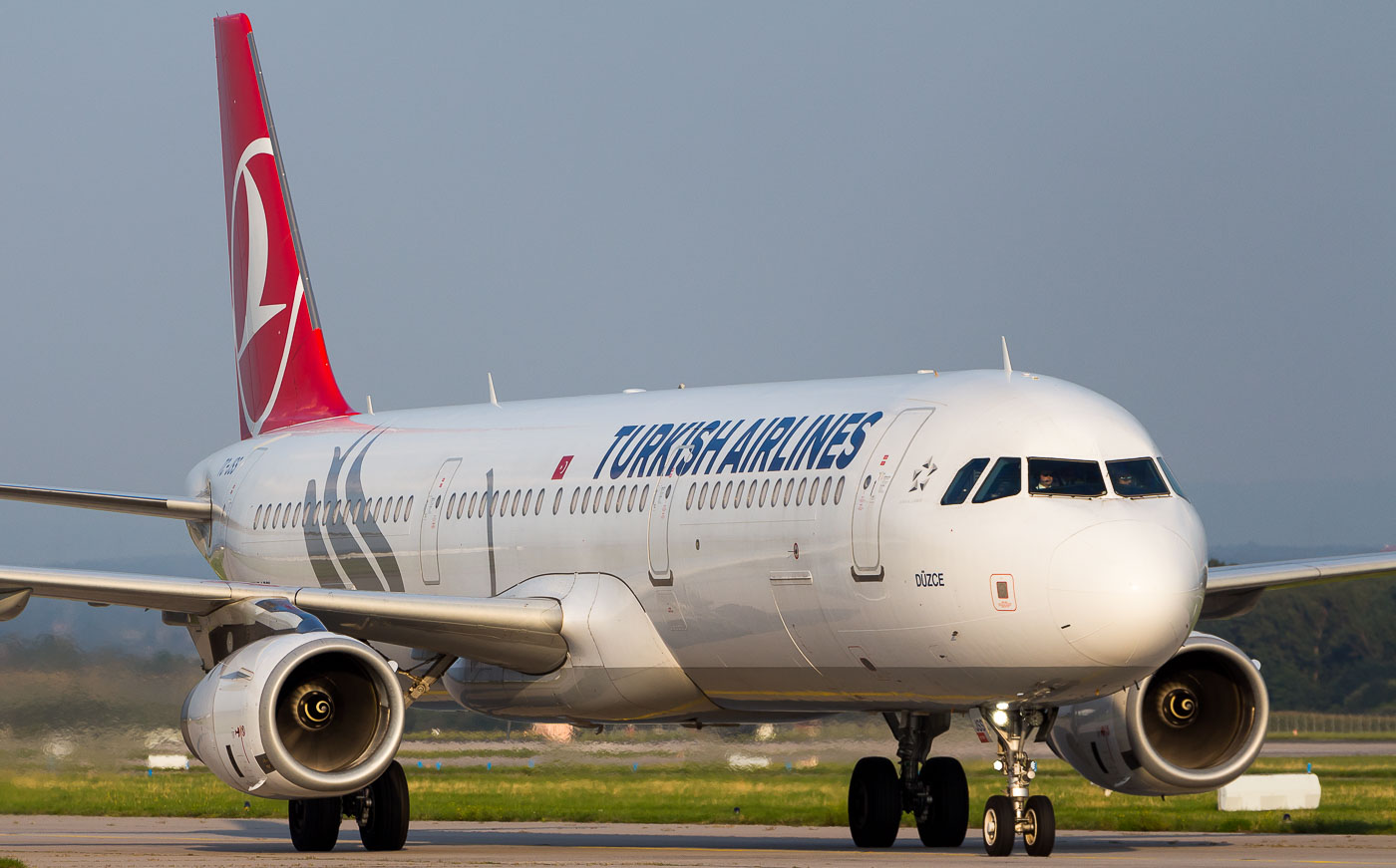 TC-JSS - Turkish Airlines Airbus A321