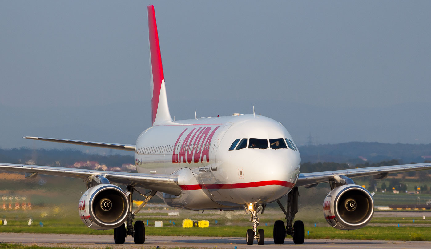 OE-LMB - Laudamotion Airbus A320