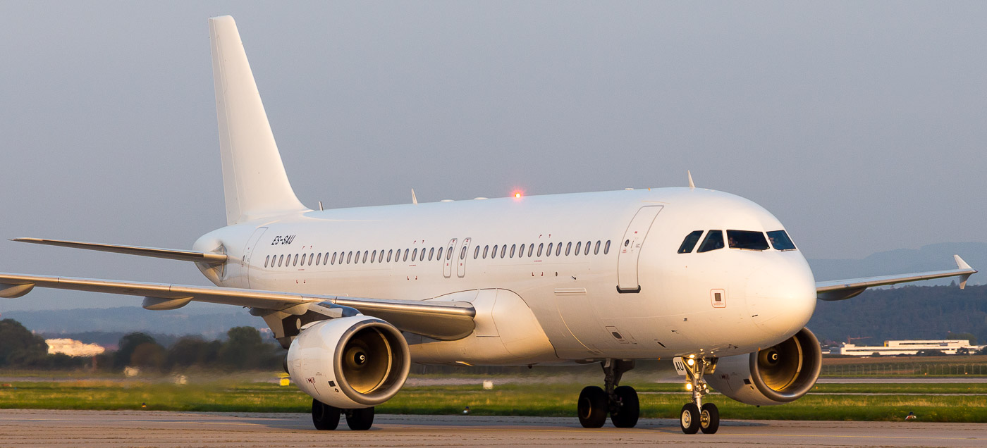 ES-SAU - Smartlynx Estonia Airbus A320