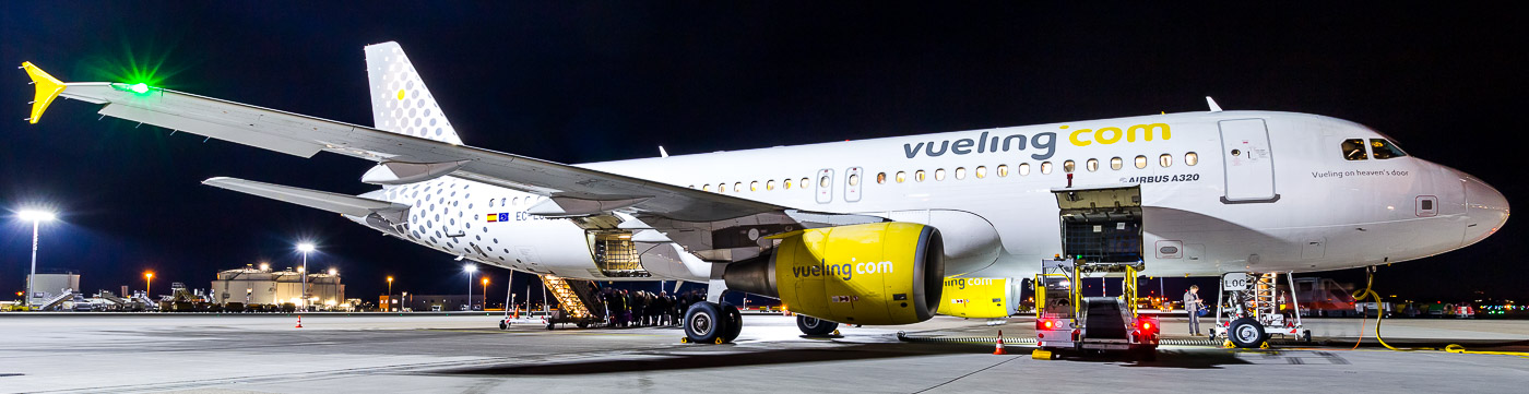 EC-LOC - Vueling Airlines Airbus A320