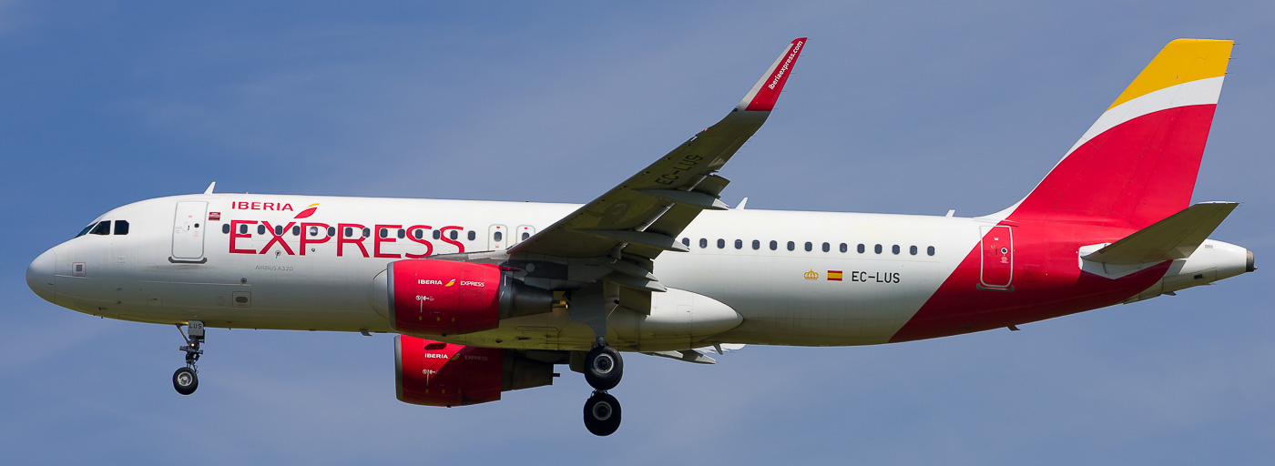 EC-LUS - Iberia Express Airbus A320