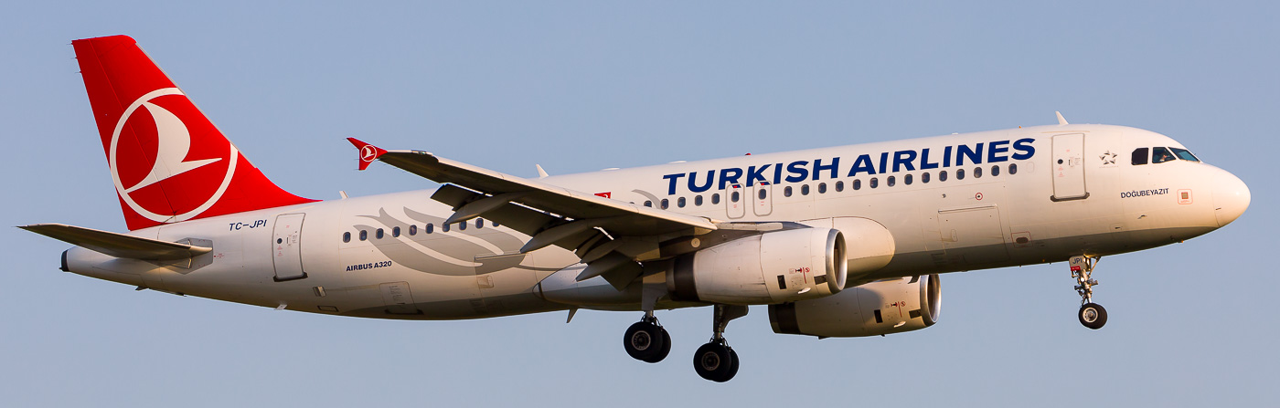 TC-JPI - Turkish Airlines Airbus A320