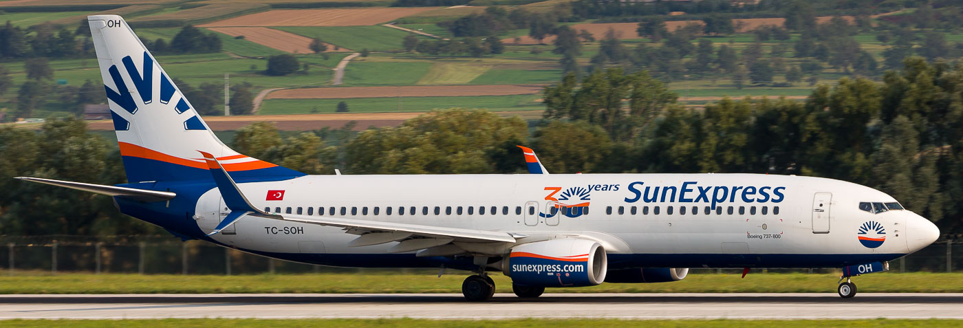 TC-SOH - SunExpress Boeing 737-800