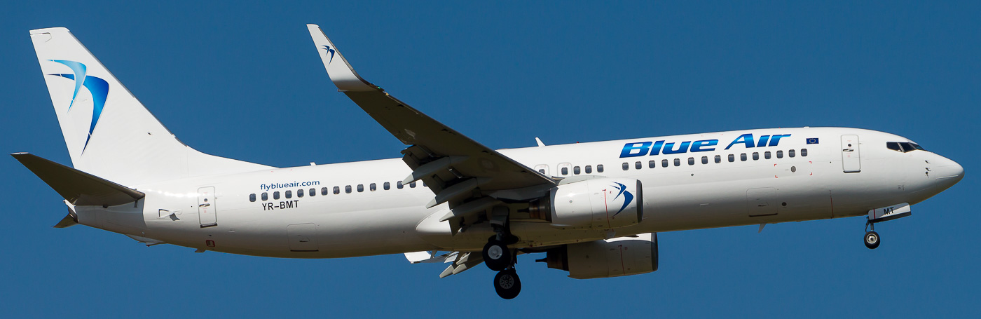 YR-BMT - Blue Air Boeing 737-800