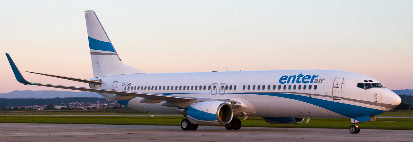 SP-ENL - Enter Air Boeing 737-800