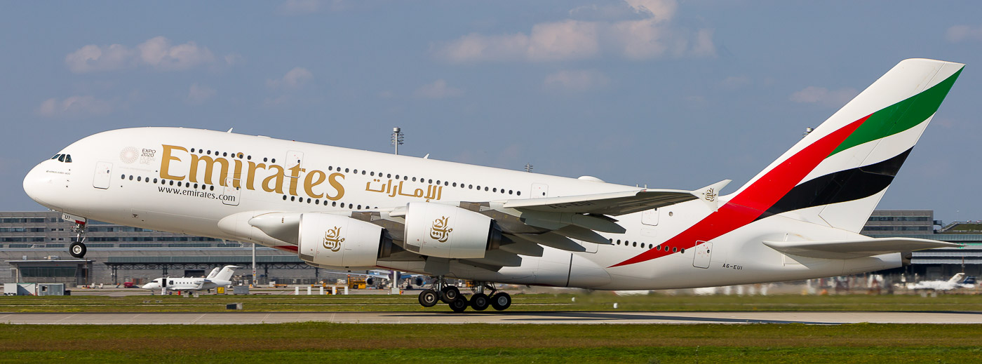 A6-EUI - Emirates Airbus A380-800