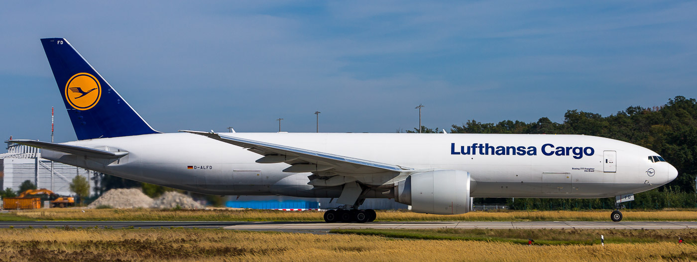 D-ALFD - Lufthansa Cargo Boeing 777 Frachter
