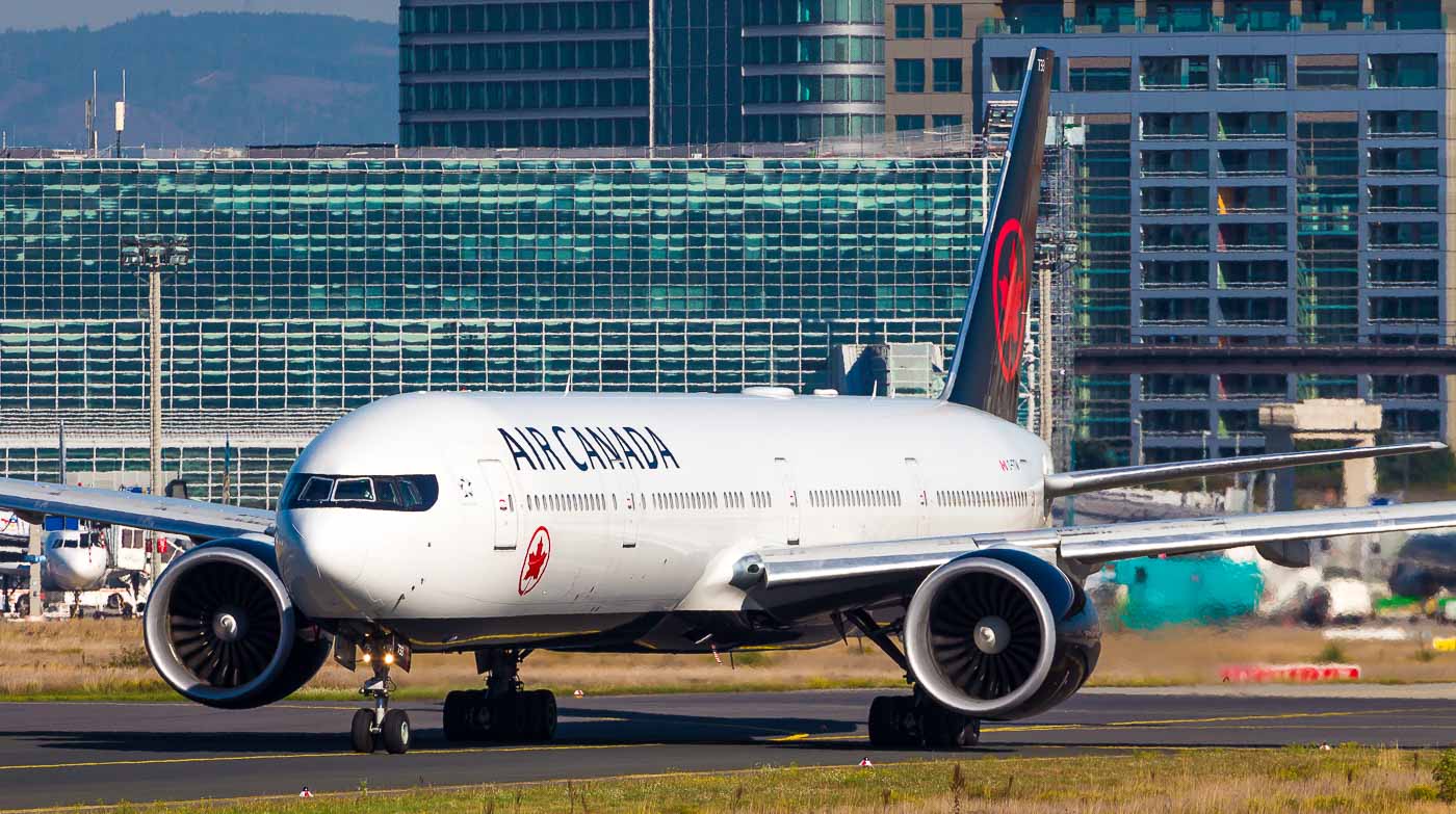 C-FITW - Air Canada Boeing 777-300