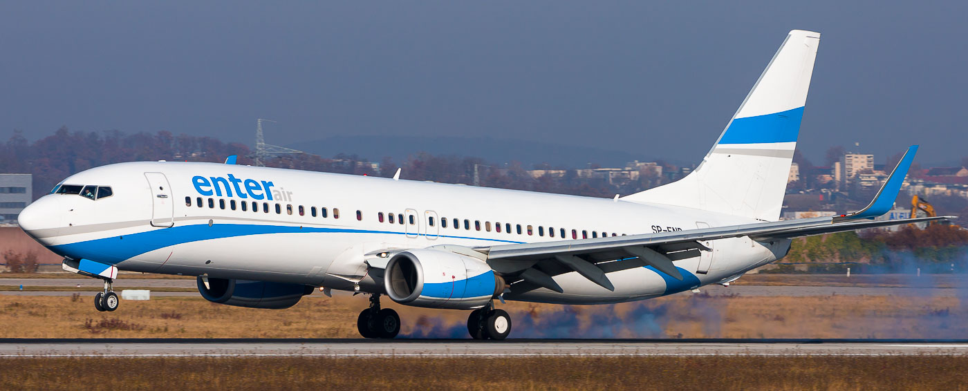 SP-ENR - Enter Air Boeing 737-800