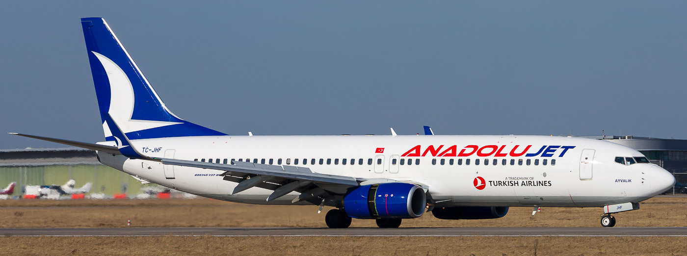 TC-JHF - AnadoluJet Boeing 737-800