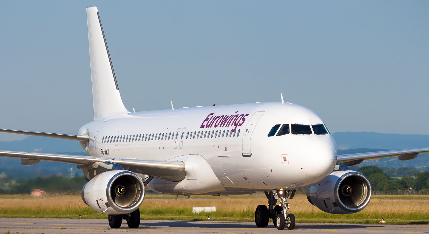 9H-AMV - Avion Express Malta Airbus A320