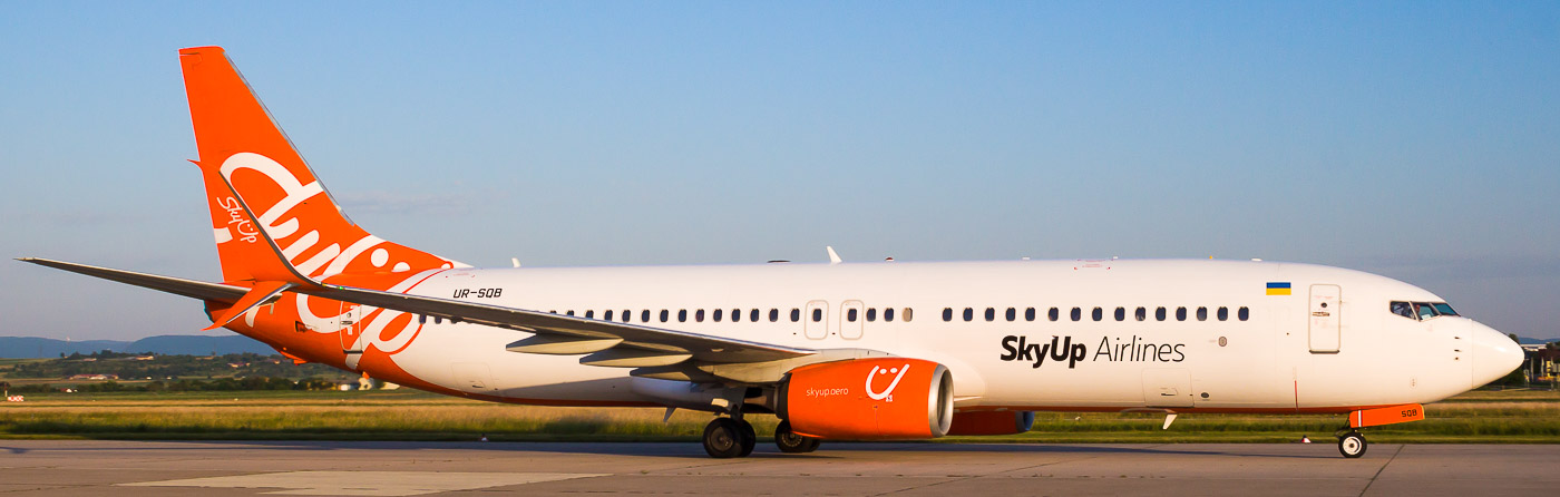 UR-SQB - SkyUp Airlines Boeing 737-800