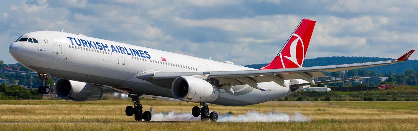 TC-JNI - Turkish Airlines Airbus A330-300