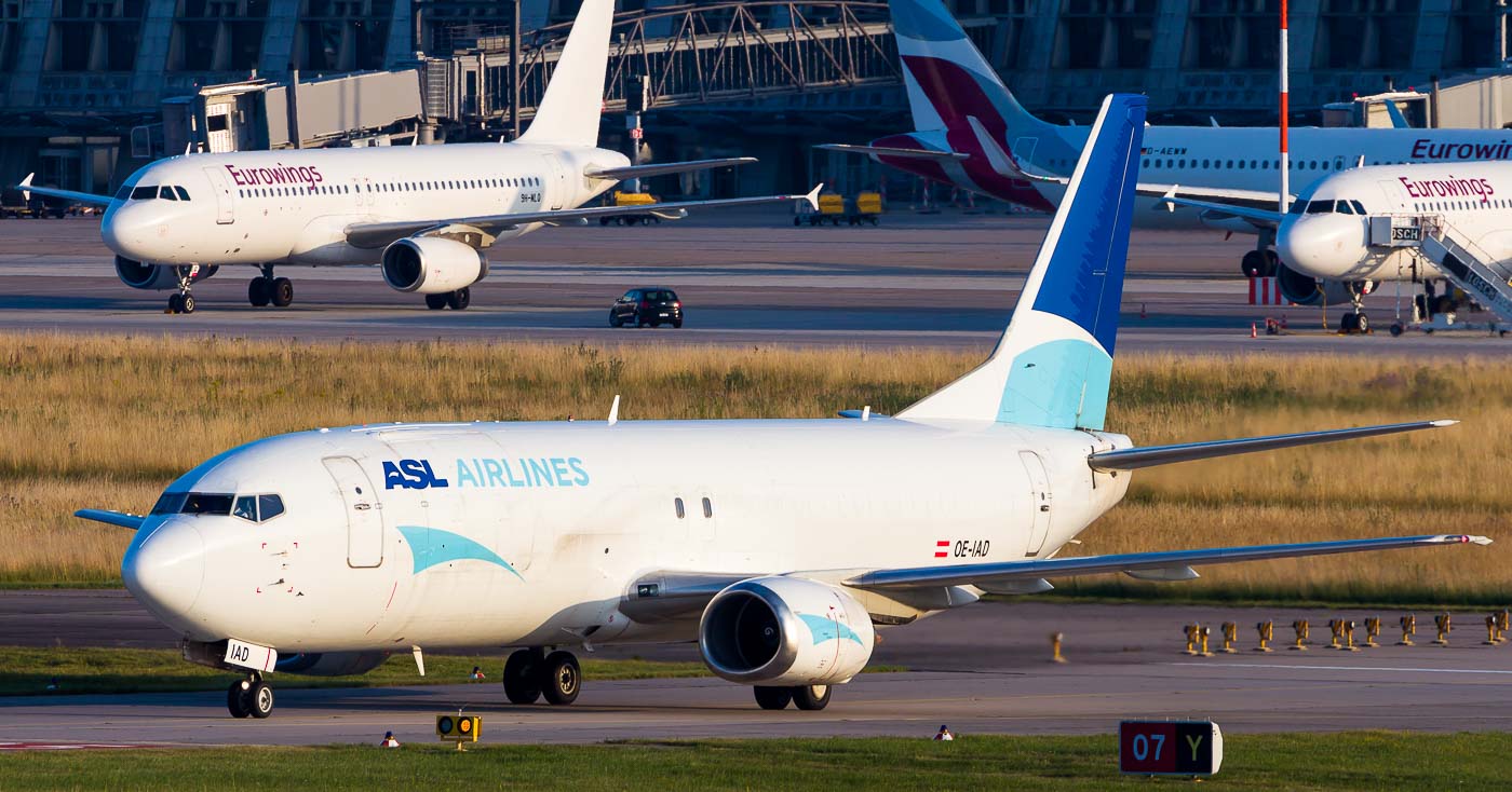 OE-IAD - ASL Airlines Belgium Boeing 737-400