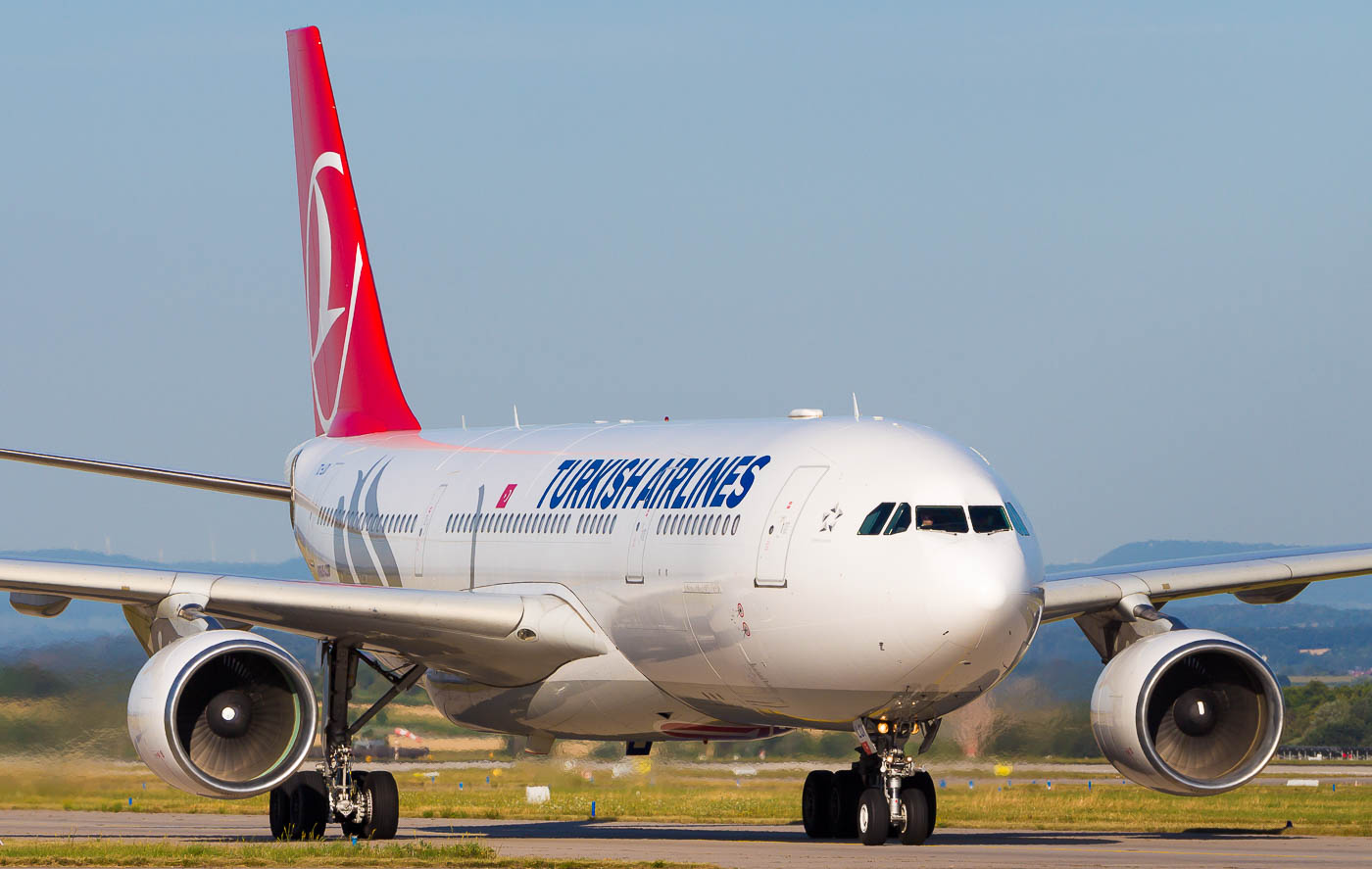 TC-LOI - Turkish Airlines Airbus A330-200