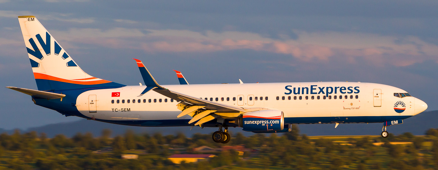 TC-SEM - SunExpress Boeing 737-800