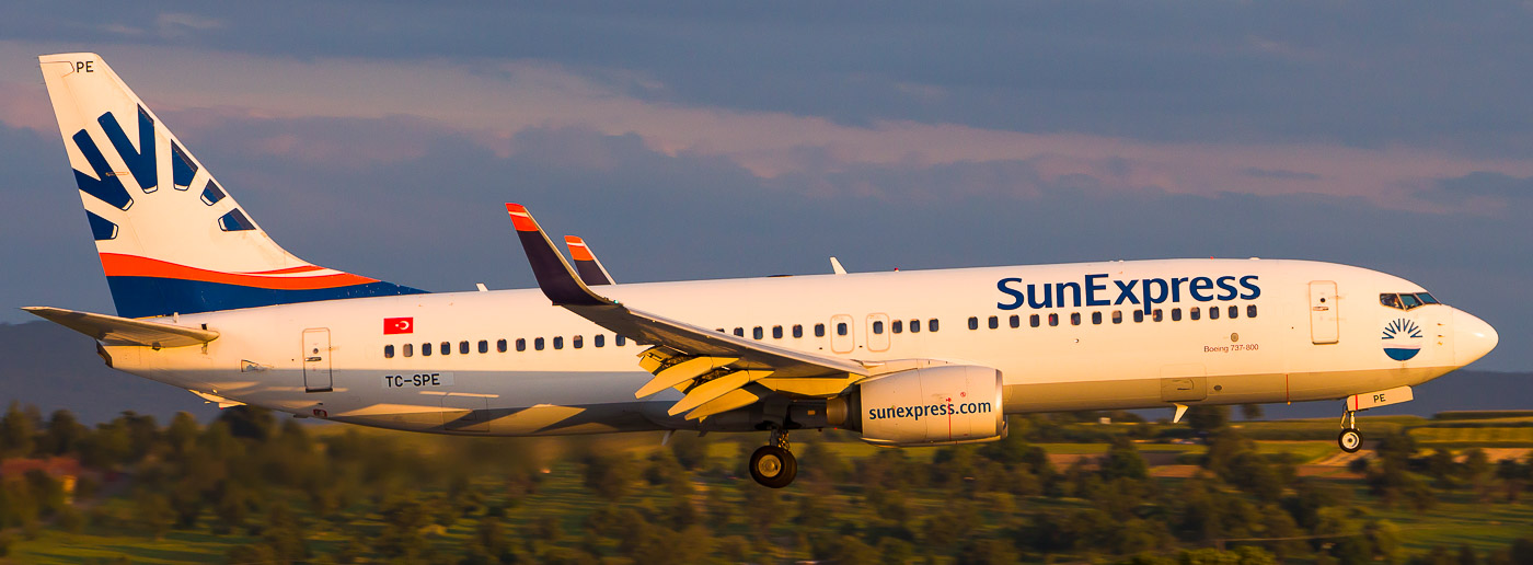 TC-SPE - SunExpress Boeing 737-800