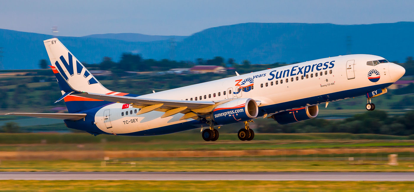 TC-SEY - SunExpress Boeing 737-800