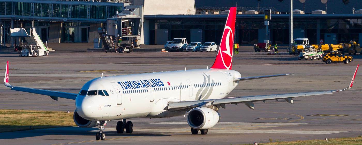 TC-JTN - Turkish Airlines Airbus A321