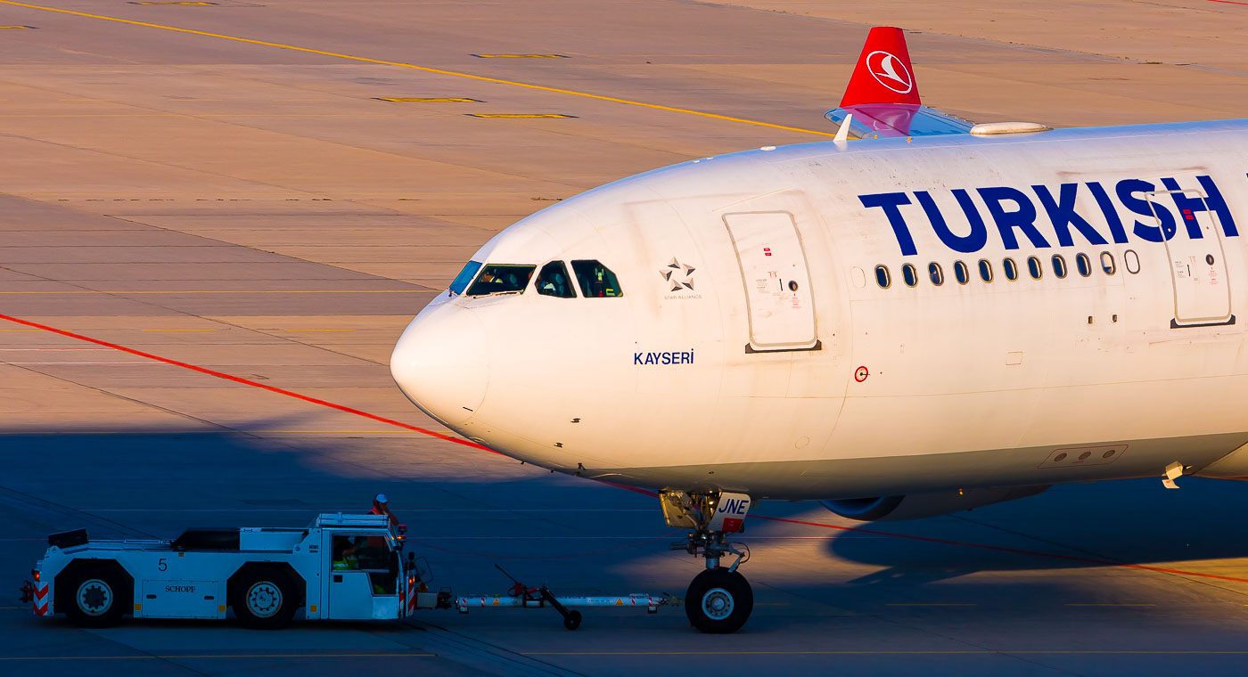 TC-JNE - Turkish Airlines Airbus A330-200