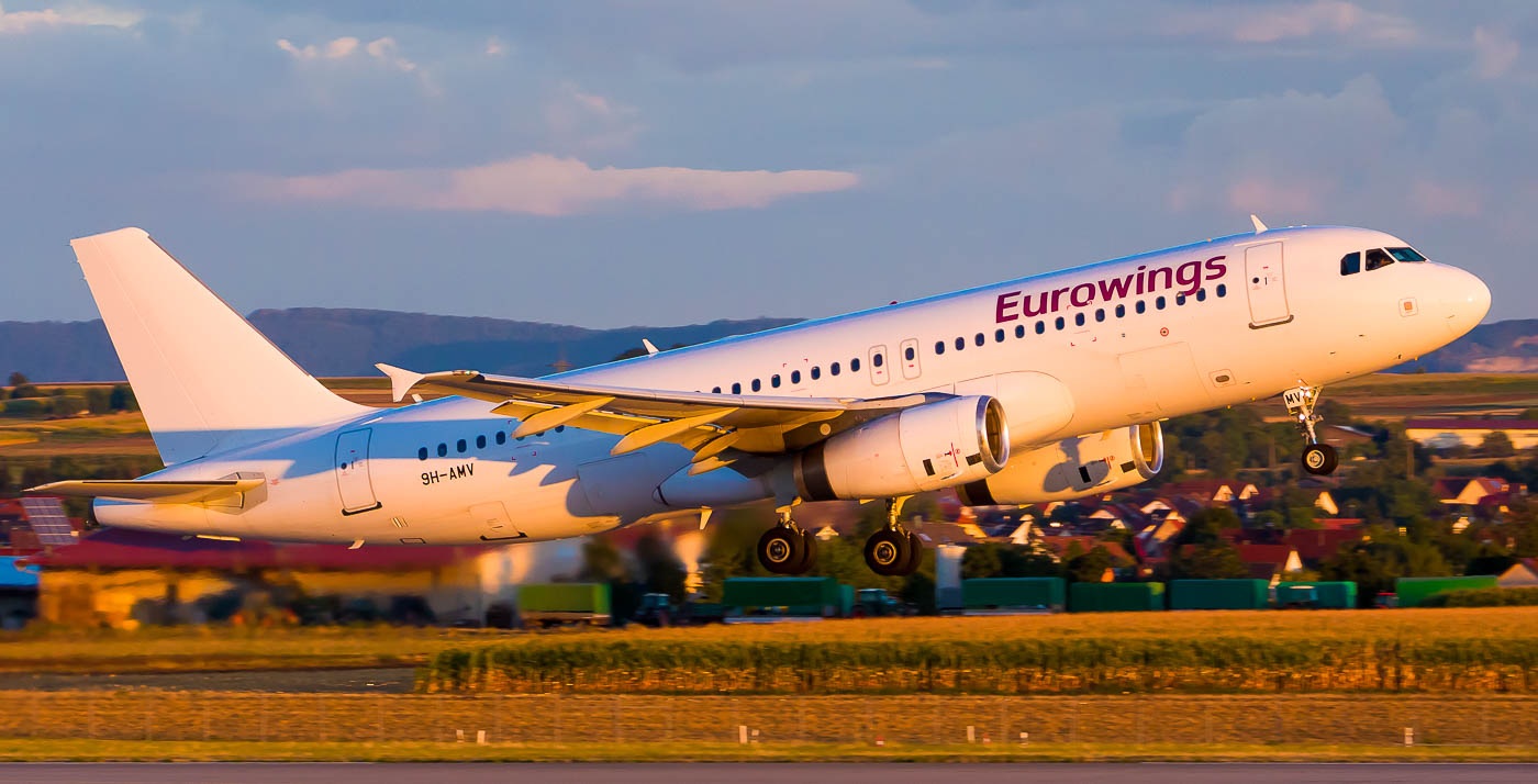 9H-AMV - Avion Express Malta Airbus A320