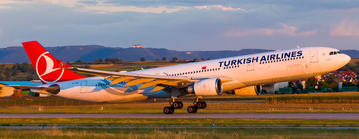 TC-JNT - Turkish Airlines Airbus A330-300
