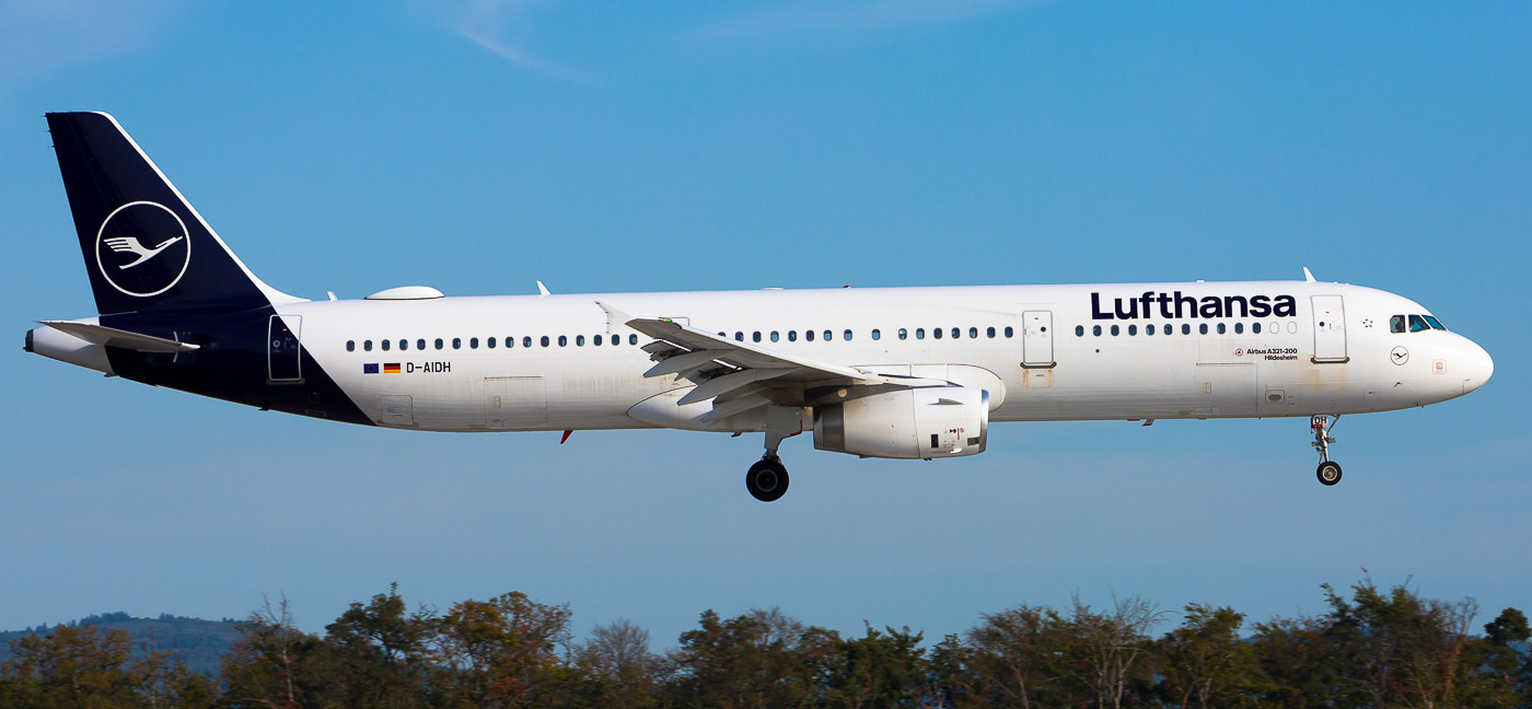 D-AIDH - Lufthansa Airbus A321
