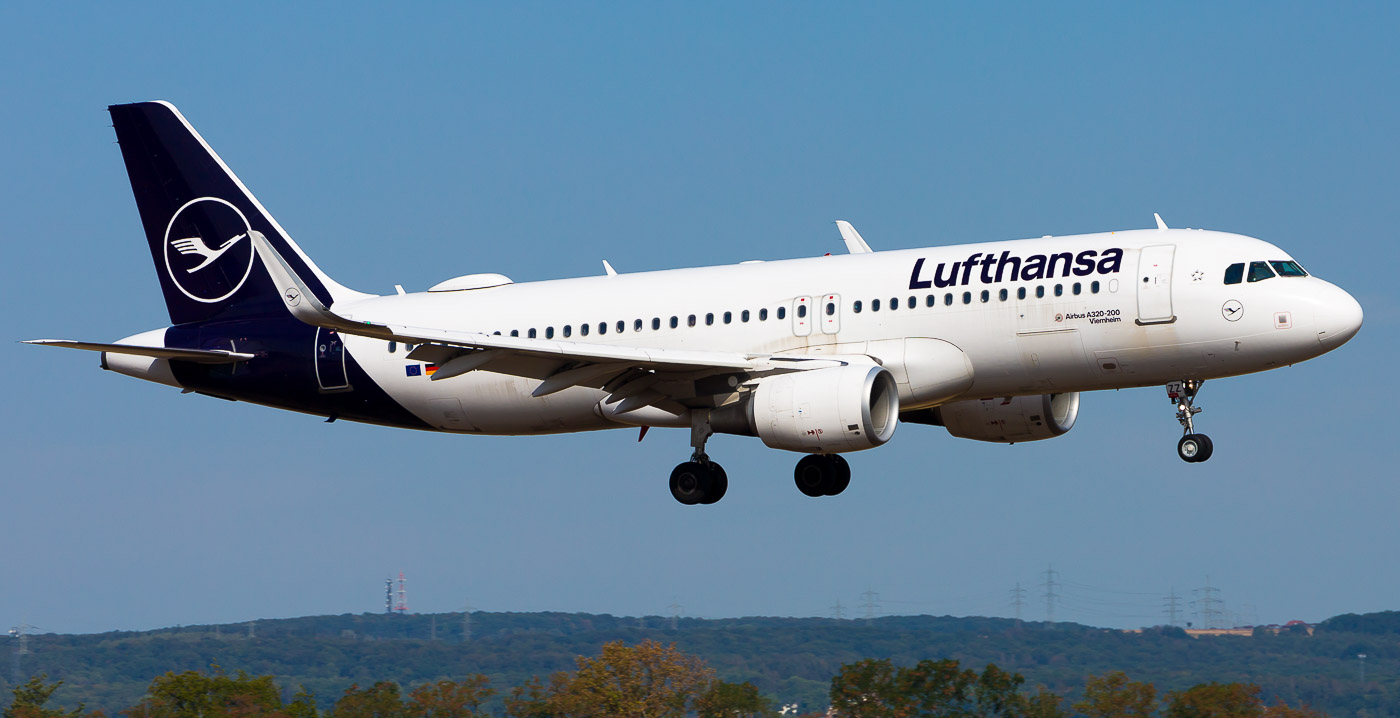 D-AIZZ - Lufthansa Airbus A320