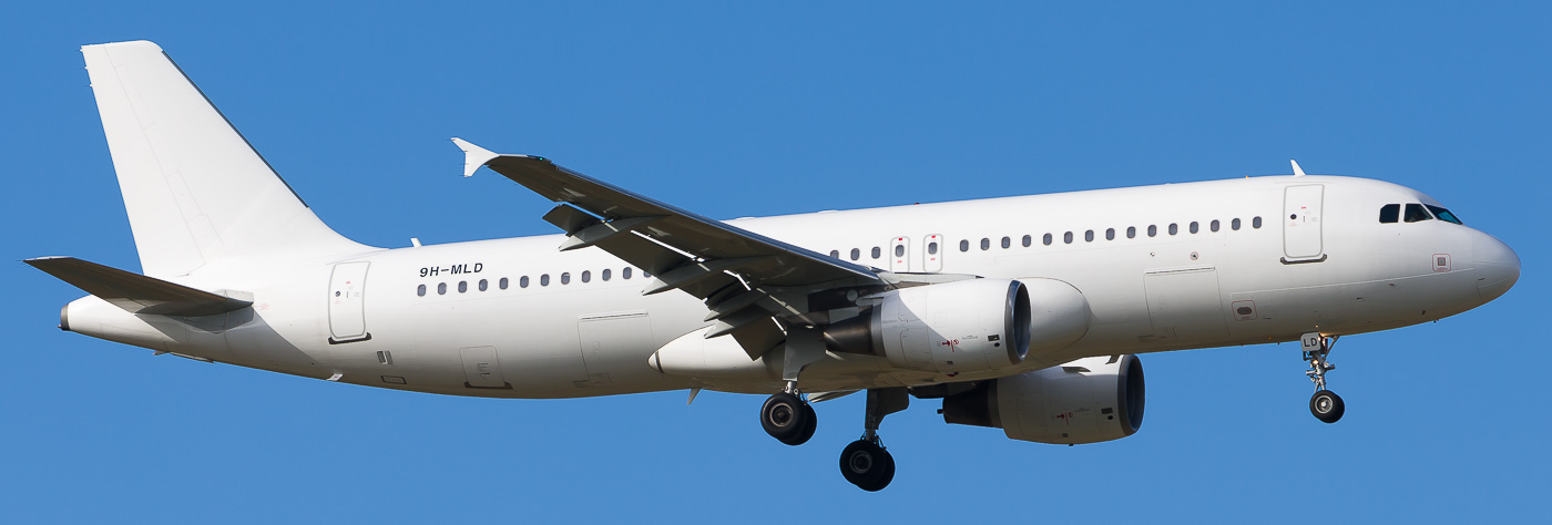 9H-MLD - Avion Express Malta Airbus A320