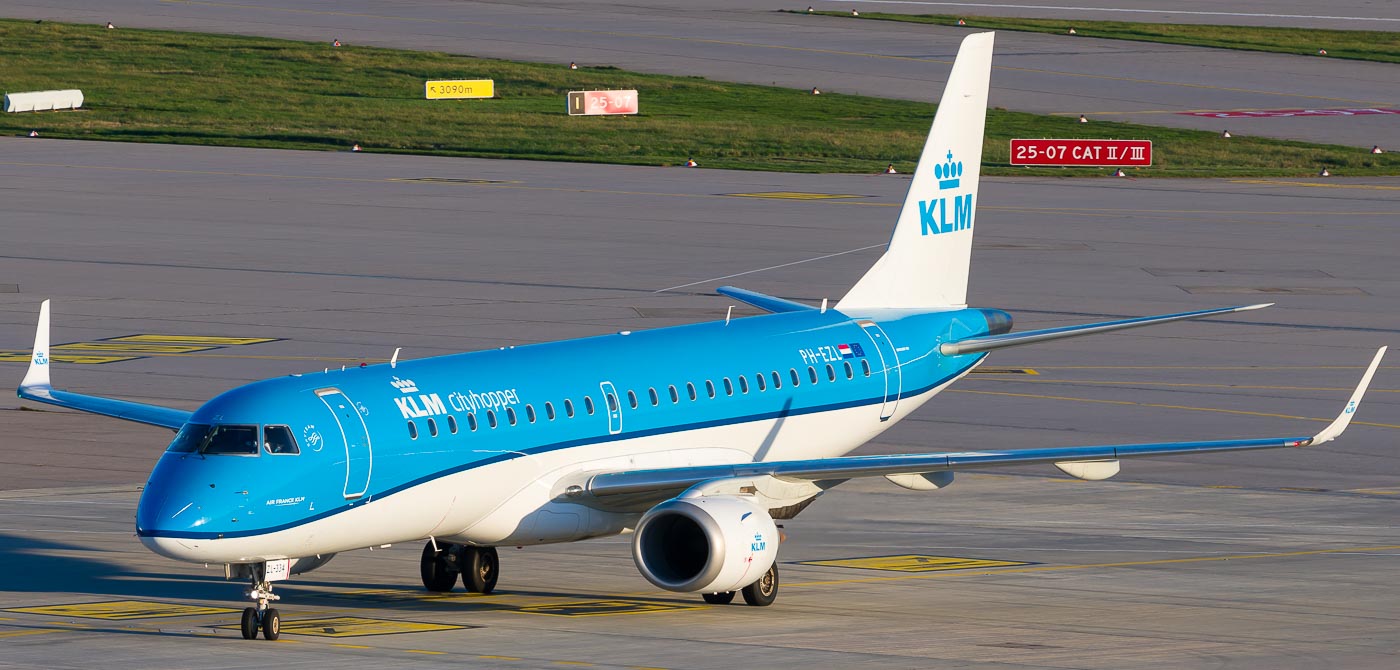 PH-EZL - KLM cityhopper Embraer 190