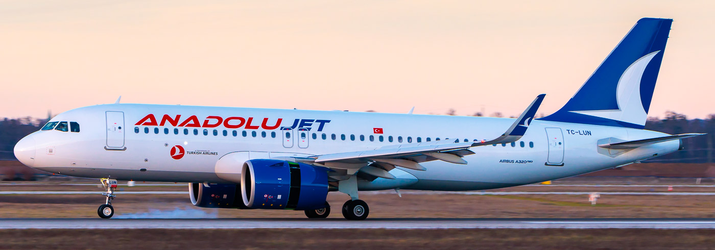 TC-LUN - AnadoluJet Airbus A320neo