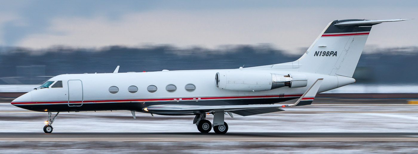 N198PA - Phoenix Air Gulfstream