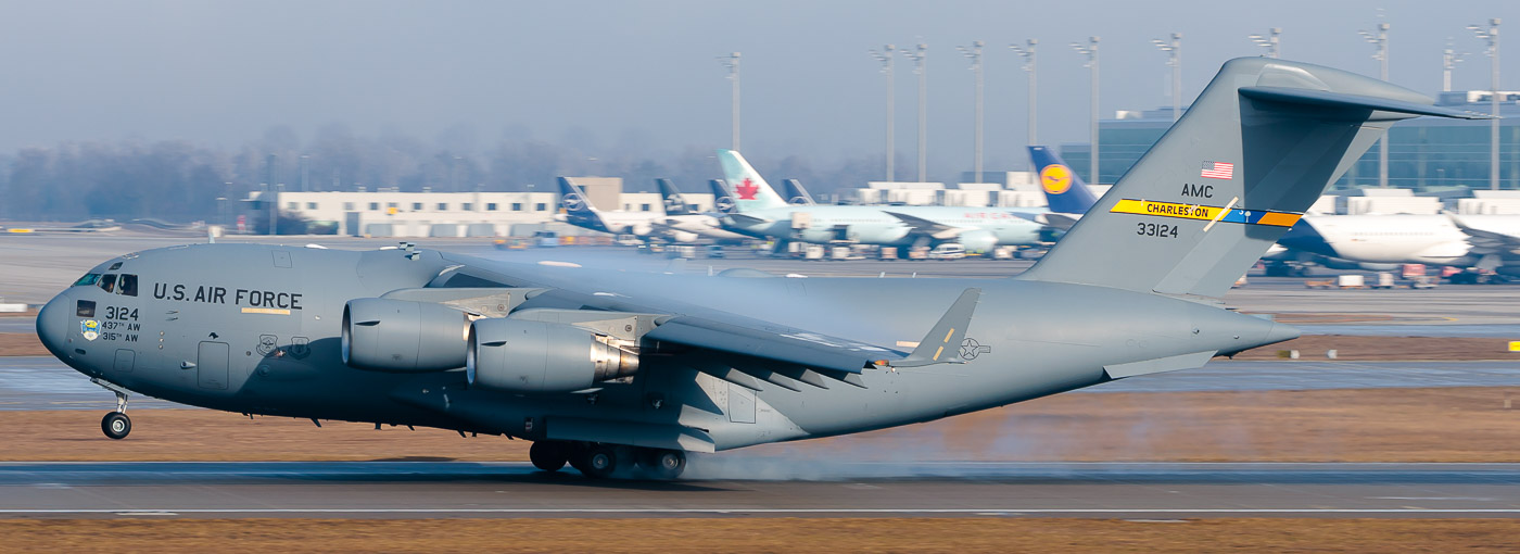 03-3124 - USAF, -Army etc. McDonnell Douglas C-17 Globemaster III