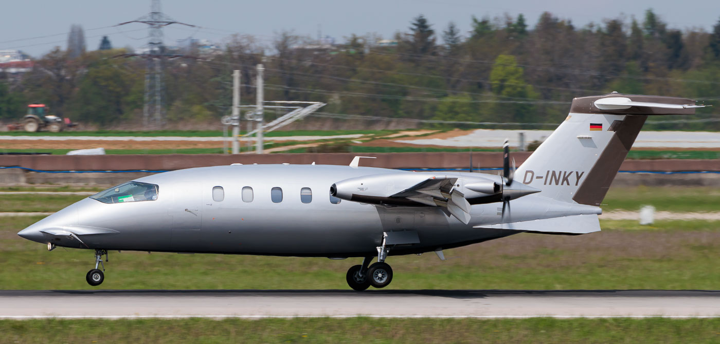 D-INKY - ? Piaggio P.180 Avanti