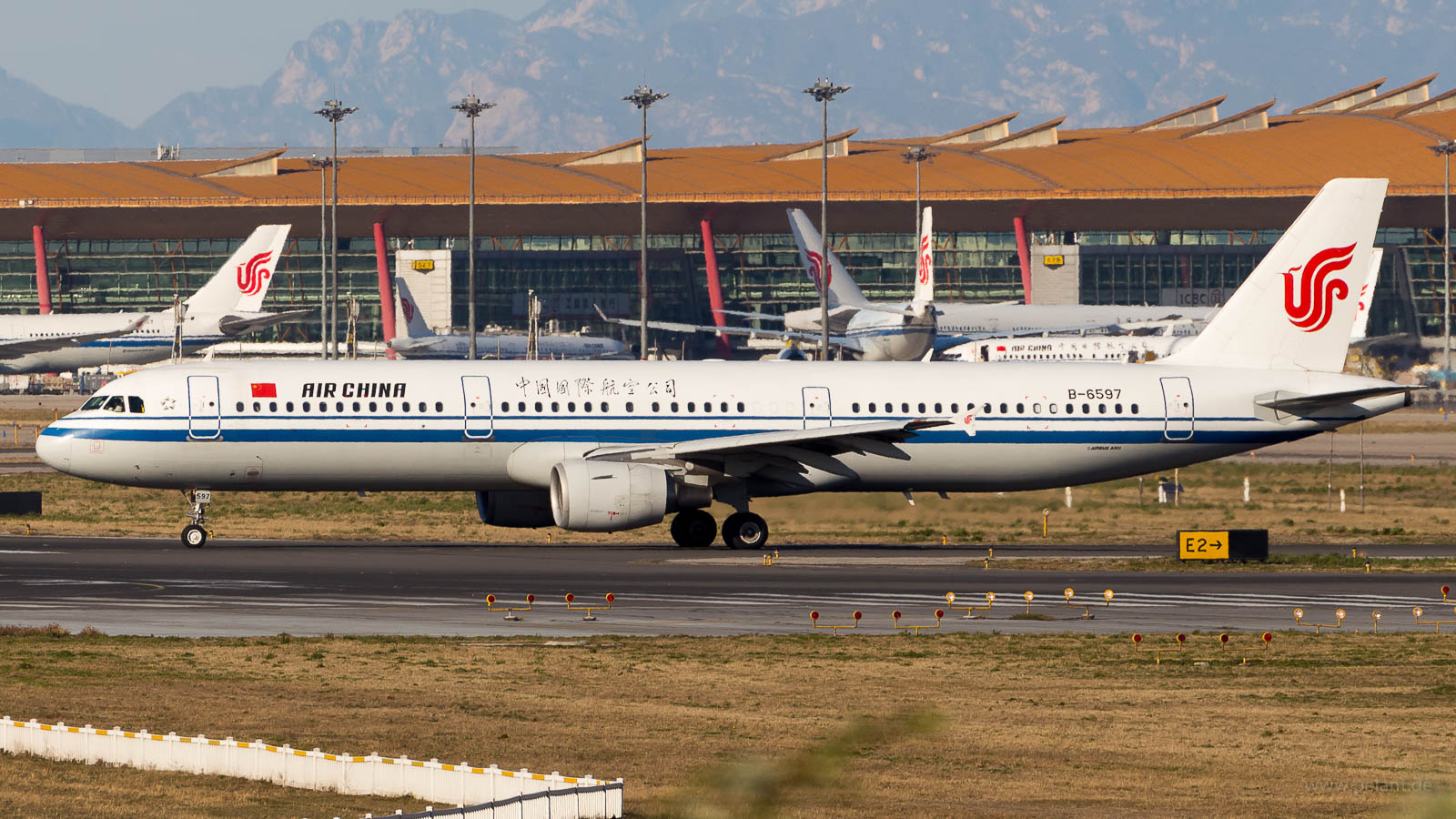 B-6597 Air China Airbus A321-213 in Peking / PEK