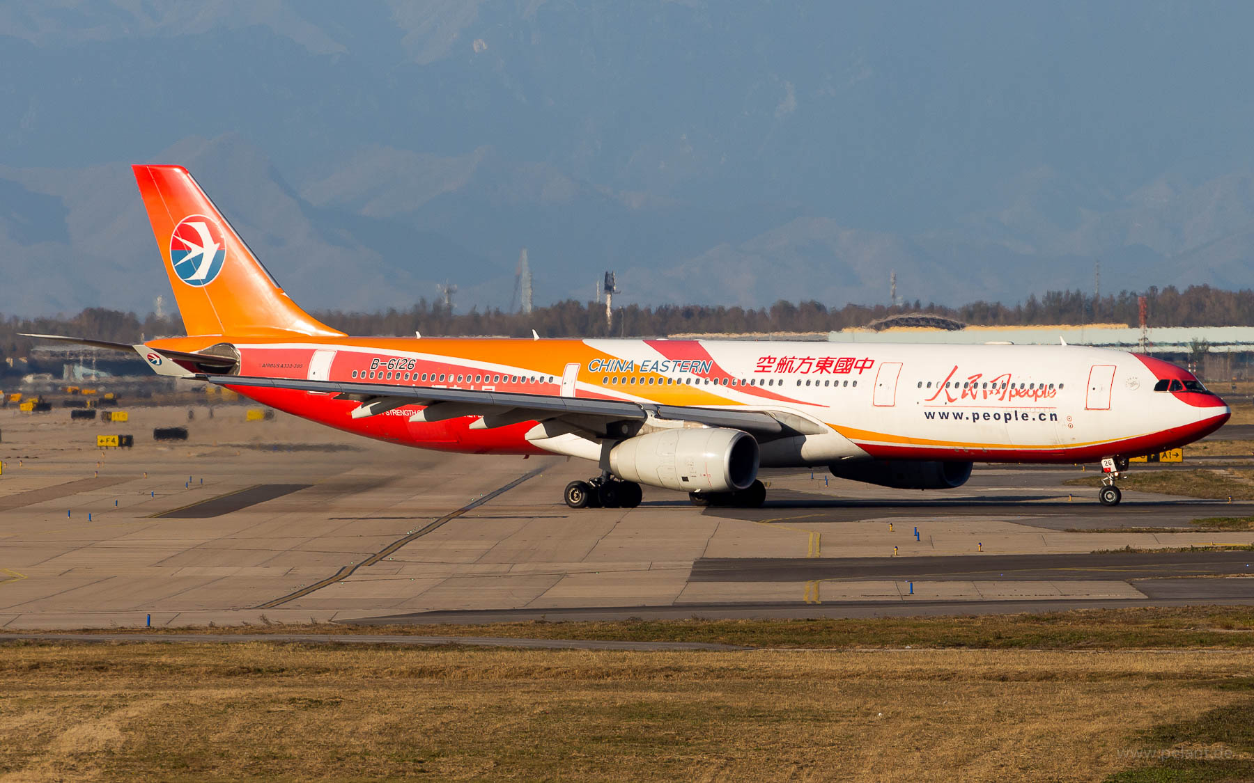 B-6126 China Eastern Airbus A330-343 in Peking / PEK (People's Daily Online Livery)