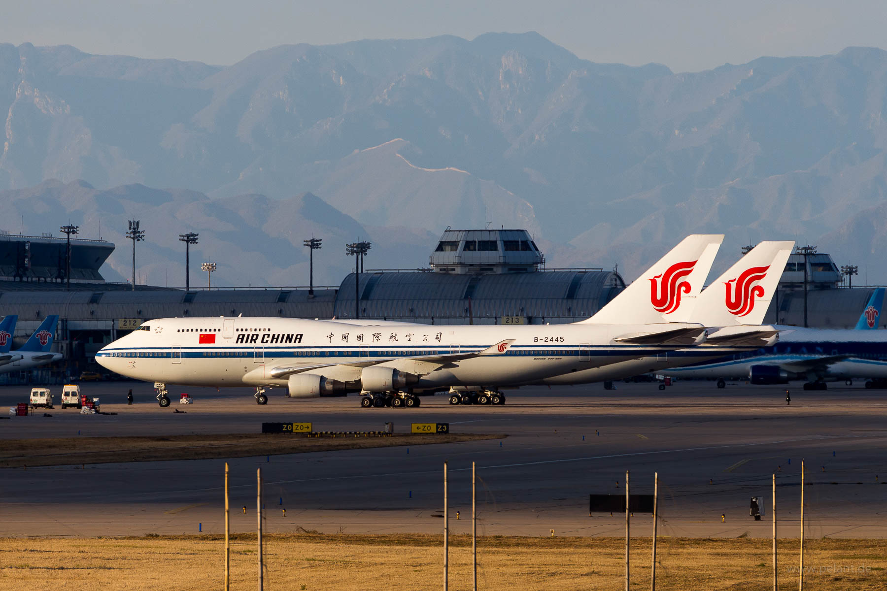B-2445 Air China Boeing 747-4J6 in Peking / PEK